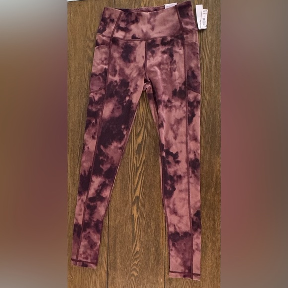 Victoria’s Secret Incredible essential legging size 6 high rise NEW! - Picture 1 of 7